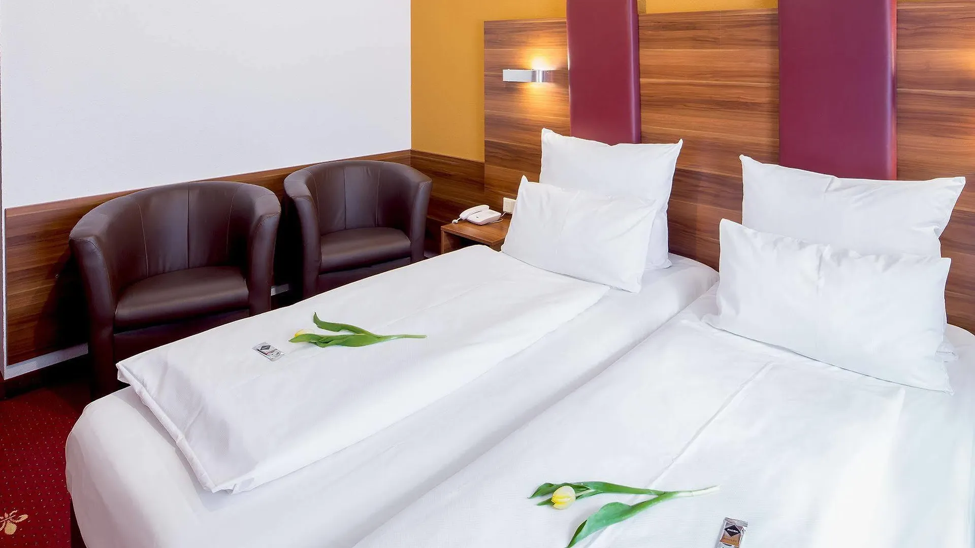 נירנברג Tiptop Hotel Burgschmiet Garni