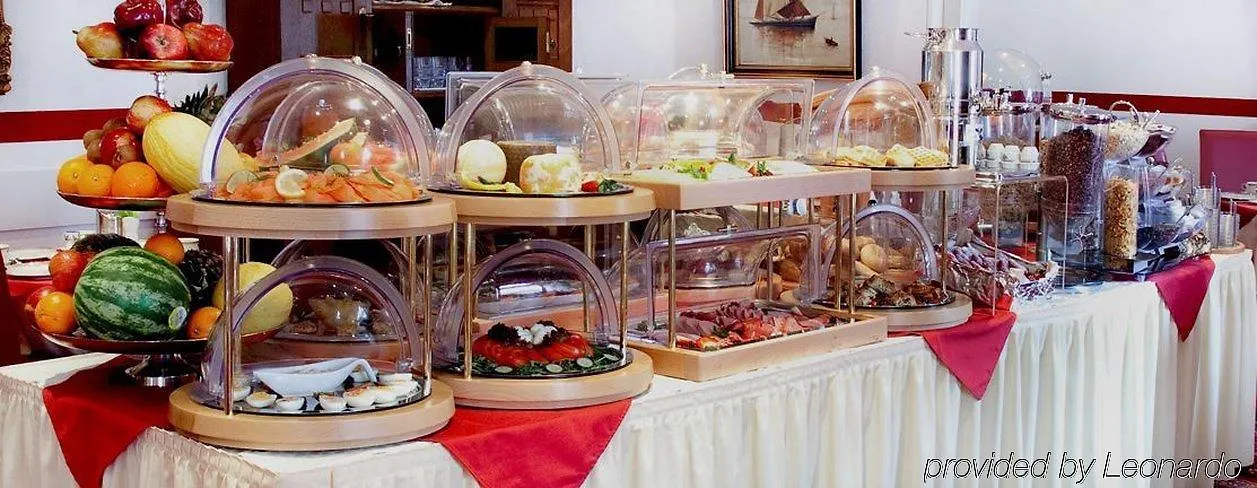 ***  Tiptop Hotel Burgschmiet Garni Нюрнберг Германия