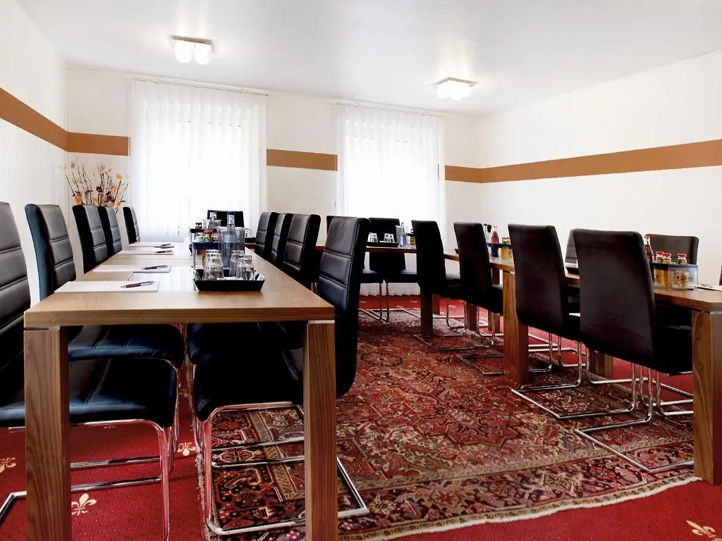 Tiptop Hotel Burgschmiet Garni Нюрнберг