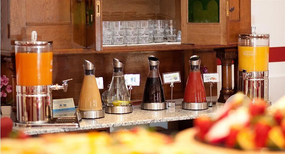 Tiptop Hotel Burgschmiet Garni Nuremberg