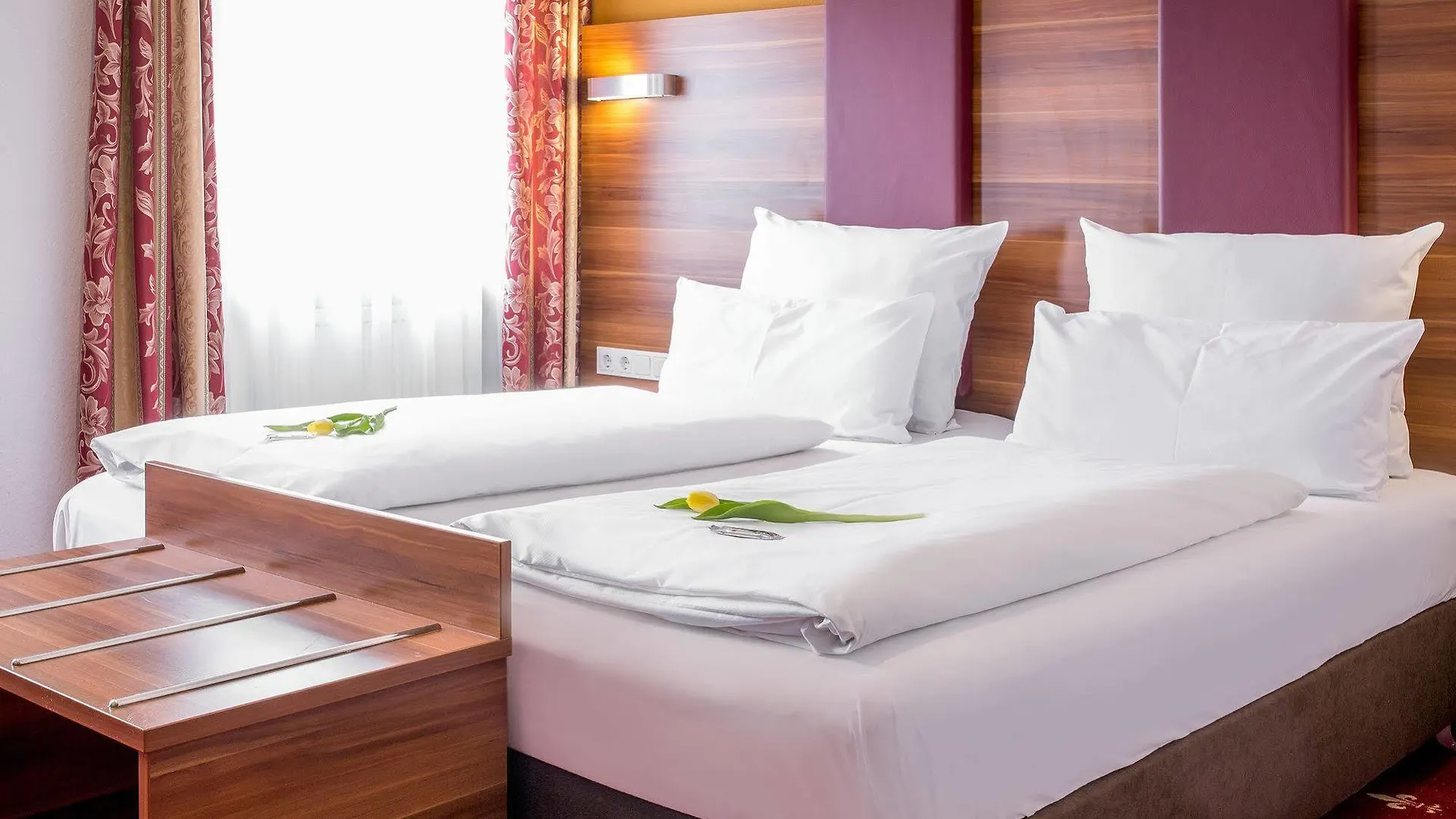 Tiptop Hotel Burgschmiet Garni Nuremberg