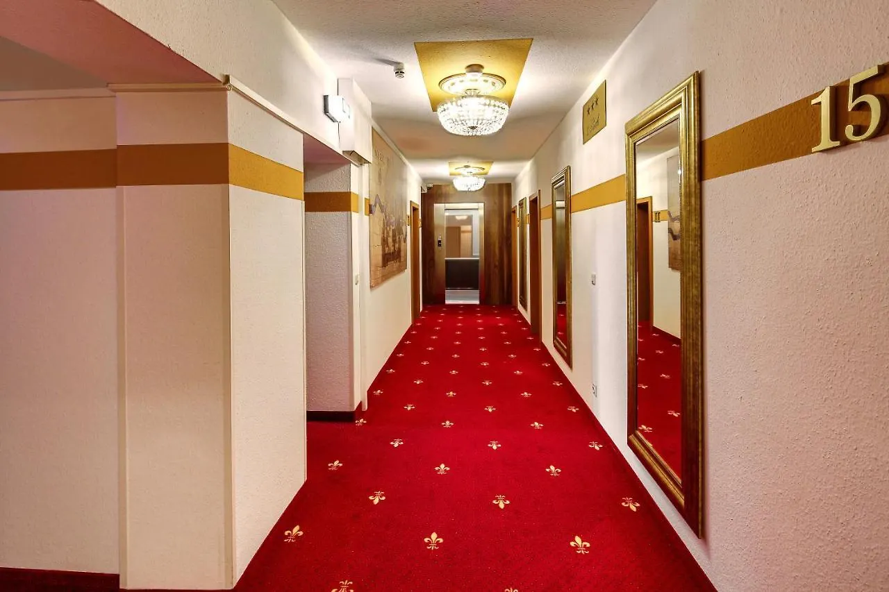 Tiptop Hotel Burgschmiet Garni Нюрнберг 3*,  Германия