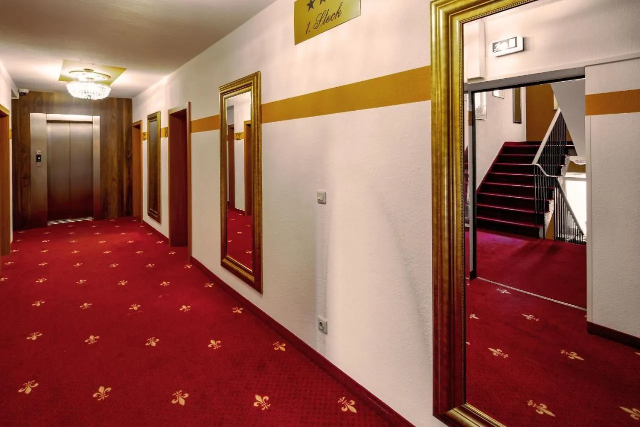 Tiptop Hotel Burgschmiet Garni Нюрнберг